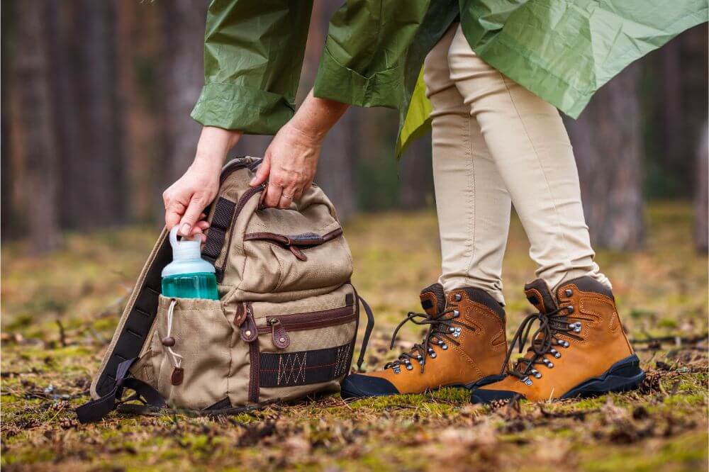 How to Pack a Backpack for Day Hiking